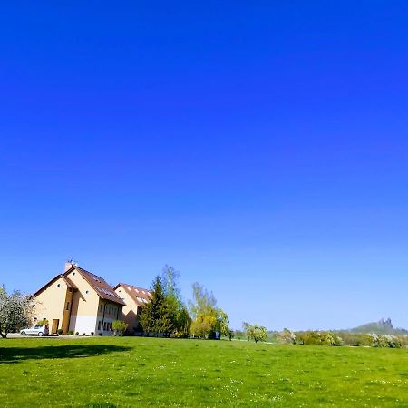 Resort Cesky Raj Troskovice エクステリア 写真