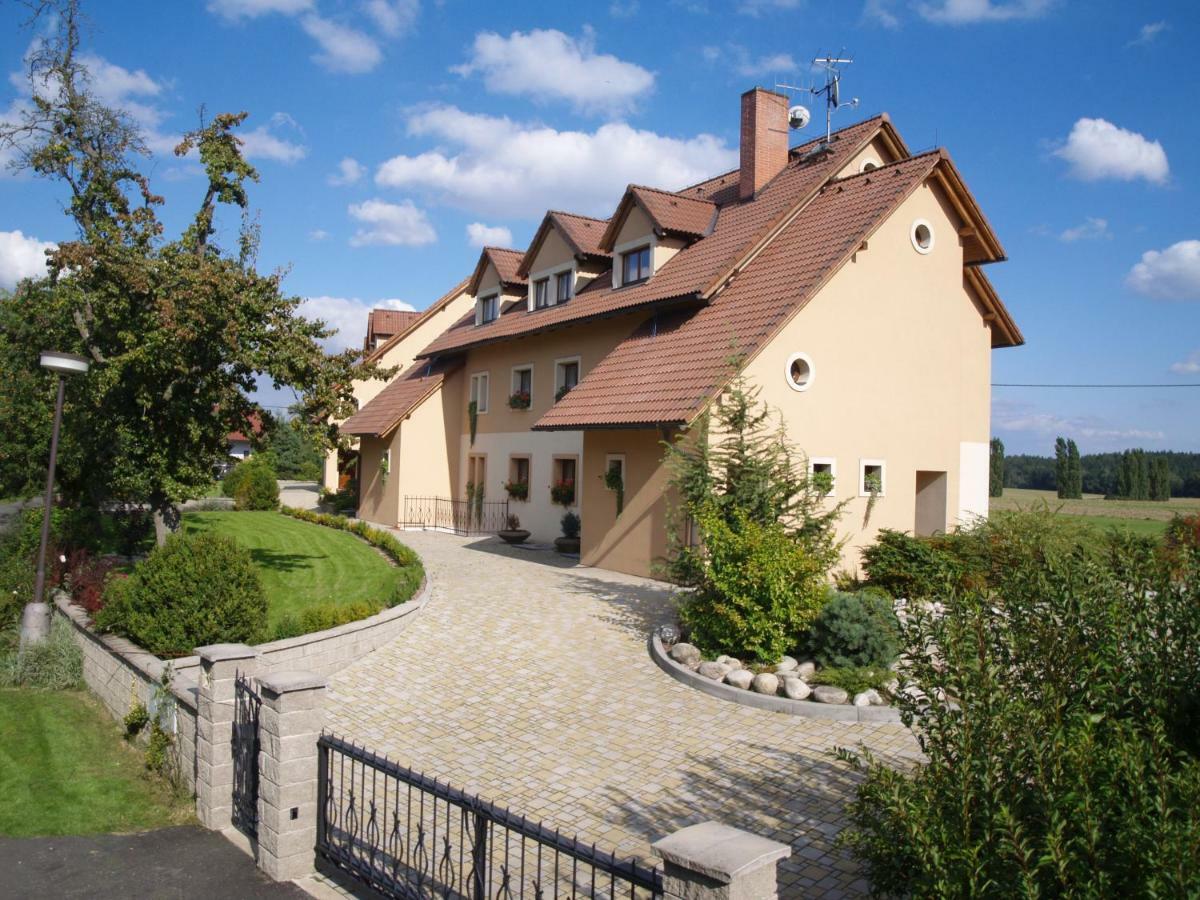 Resort Cesky Raj Troskovice エクステリア 写真